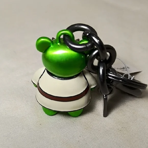 Coach Metallic Green Bear Enamel Keychain Charm - Picture 4 of 5